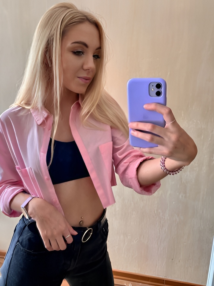 Алиса привлекальеная девушка из Ирбита цена от 4000 руб