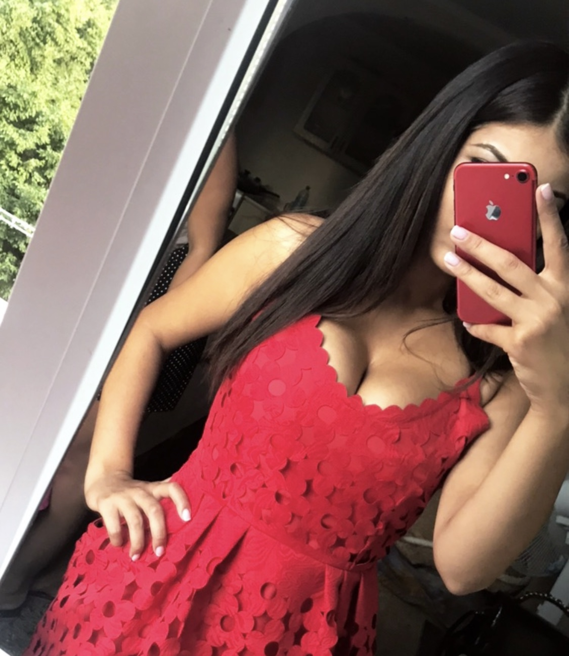 Елена привлекальеная девушка из Ирбита цена от 3000 руб