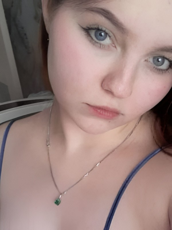 Василиса привлекательная девушка из Ирбита цена от 1500 руб